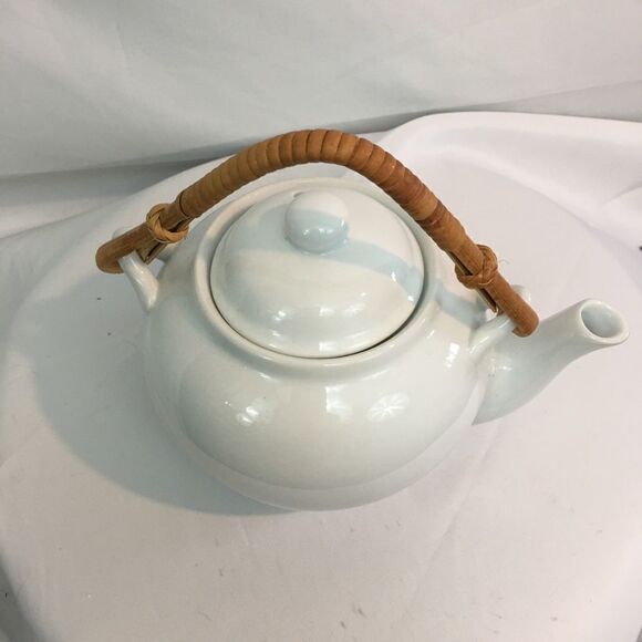 Pier 1 Sakai Bamboo Handle White Porcelain Teapot - Picture 3 of 7